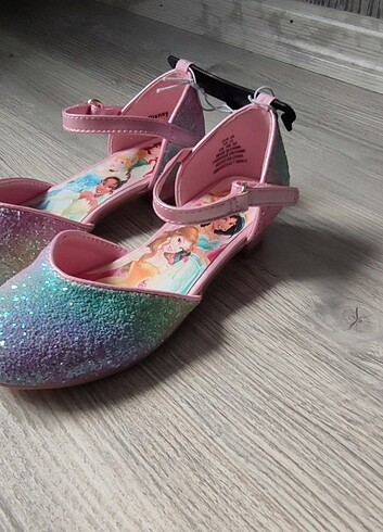 32 Beden H&M Kız 2 cm Topuklu Ayakkabı