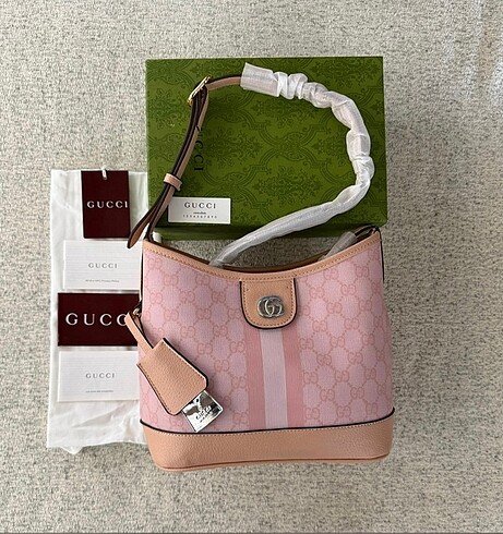 GUCCİ OMUZ