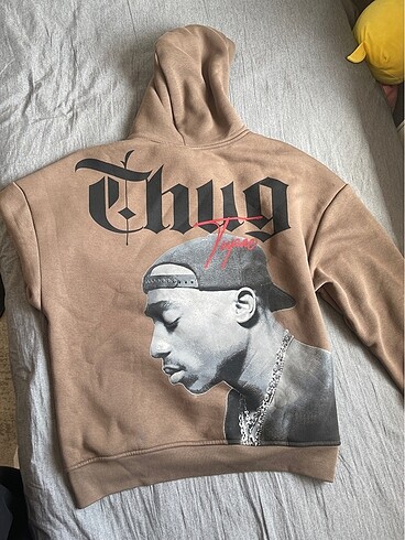 İ8 sweat