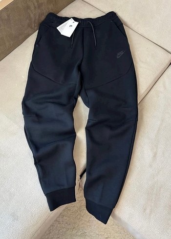 Nike Tech Fleece Eski Sezon Jogger Firsat Urunu Xs Beden