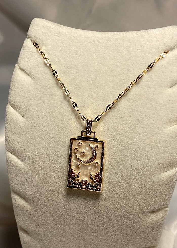 Ay Yıldız Tablo Gold detaylı çelik kolye - Görsel 2