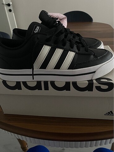 Orjinal adidas ayakkabı