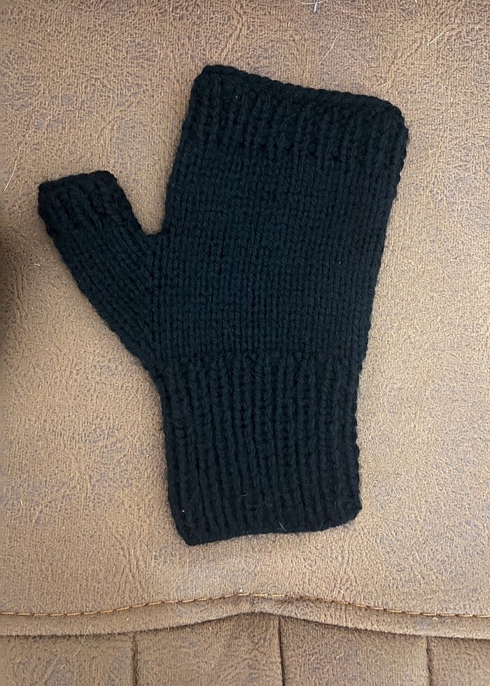 Parmaksız eldiven - Görsel 2