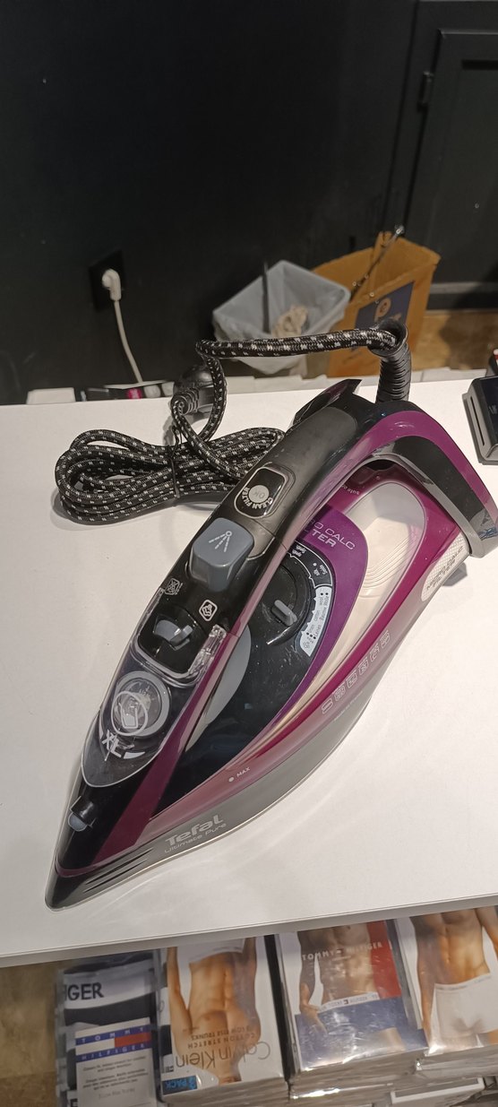 Tefal Mor Buharlı Ütü - Görsel 4