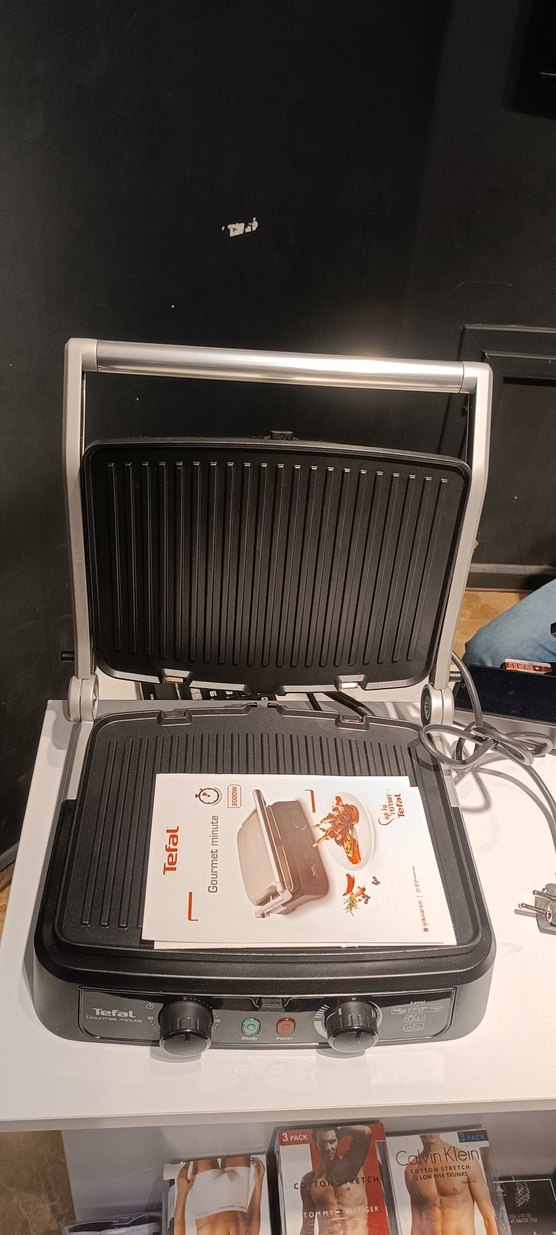 Tefal Siyah Gri Tost ve Sandviç Makinesi - Görsel 3