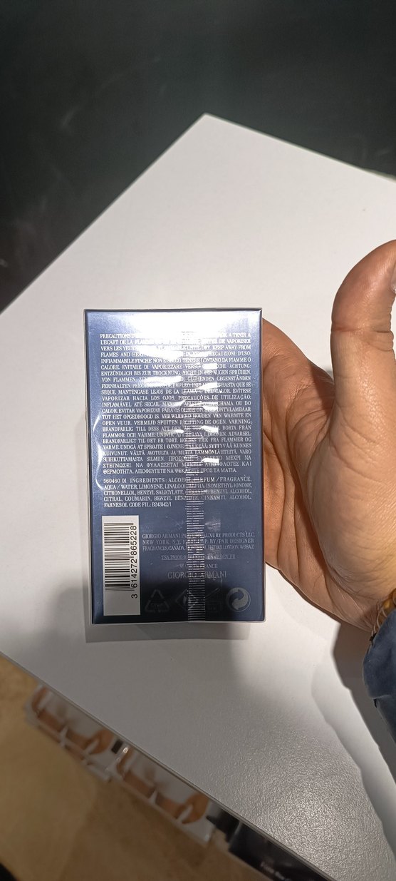 Giorgio Armani Acqua di Giò Profondo Erkek Parfümü - Görsel 2