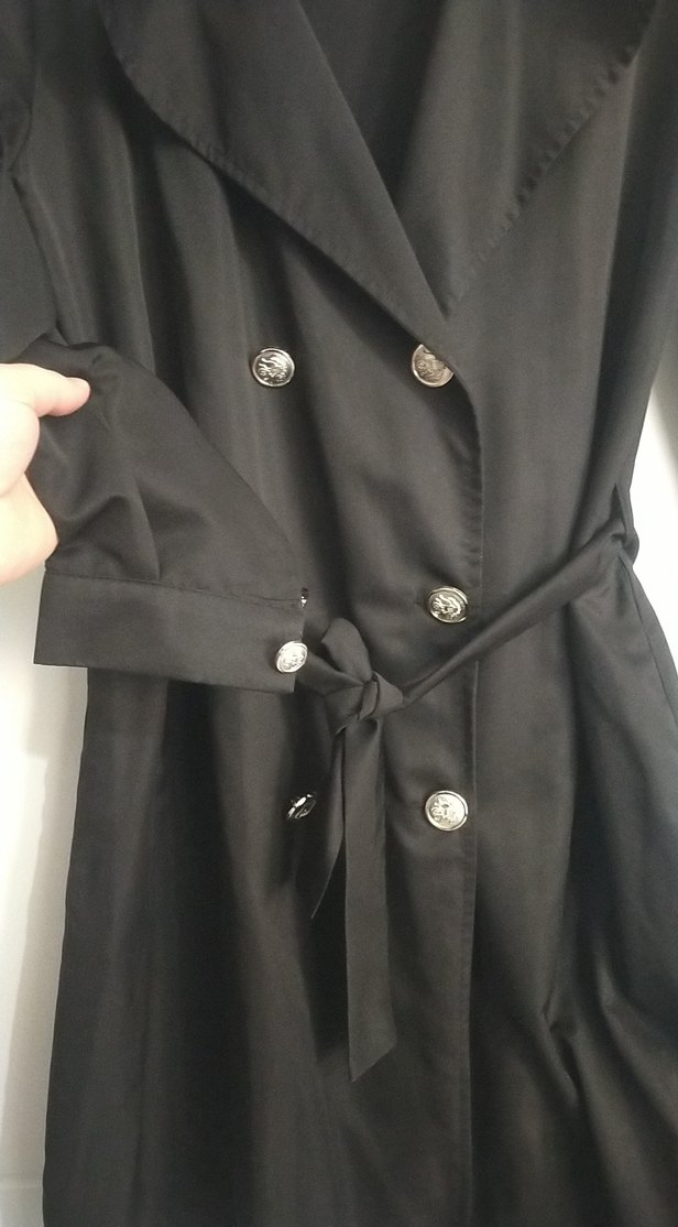 Düğmeli Siyah Midi Trençkot - Görsel 3