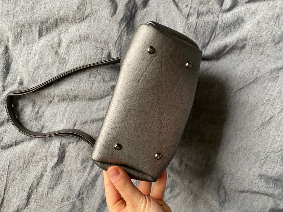 Tokalı Gri Deri Kadın Çanta - Görsel 4