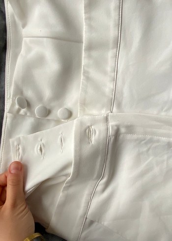 Düğmeli Beyaz Kadın Pantolon - Görsel 3