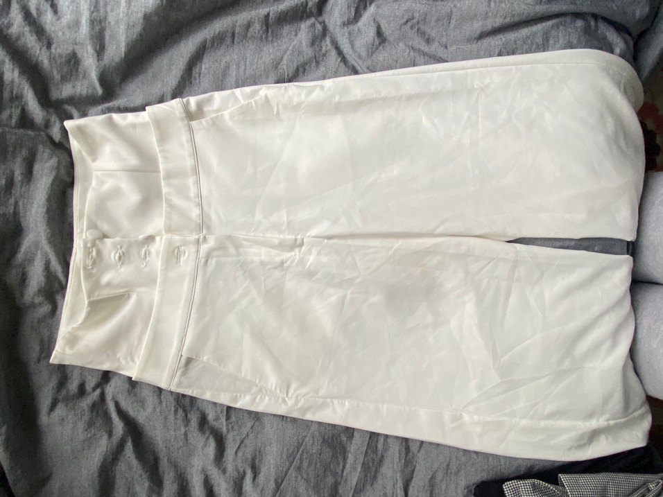 Düğmeli Beyaz Kadın Pantolon - Görsel 2