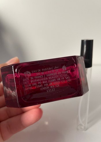 Huda Beauty Kayali Lovefest Burnıng Cherry 10 ML