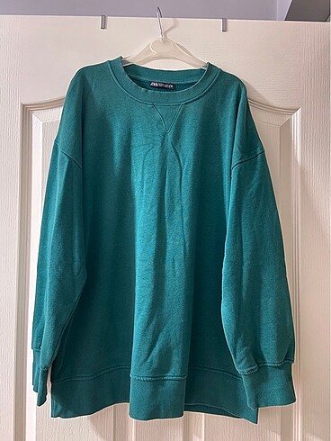 Zara Sweatshirt
