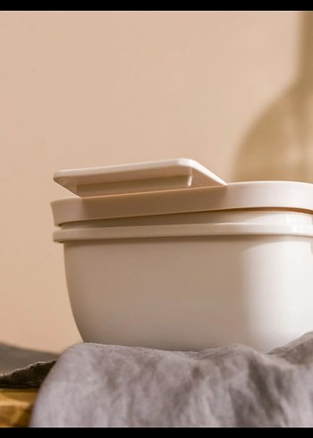 Beyaz Yemek Saklama Kabı ve Çatal Kaşık Seti - Görsel 3