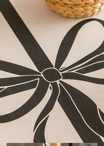 Beyaz Baskılı Modern Masa Örtüsü - Görsel 4