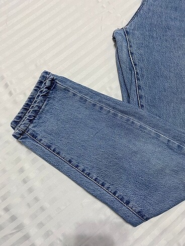 Zara Mom jean