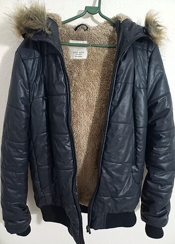 ZARA MONT