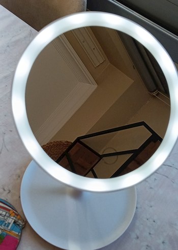 Beyaz dokunmatik Işıklı Makyaj Aynası - Görsel 2