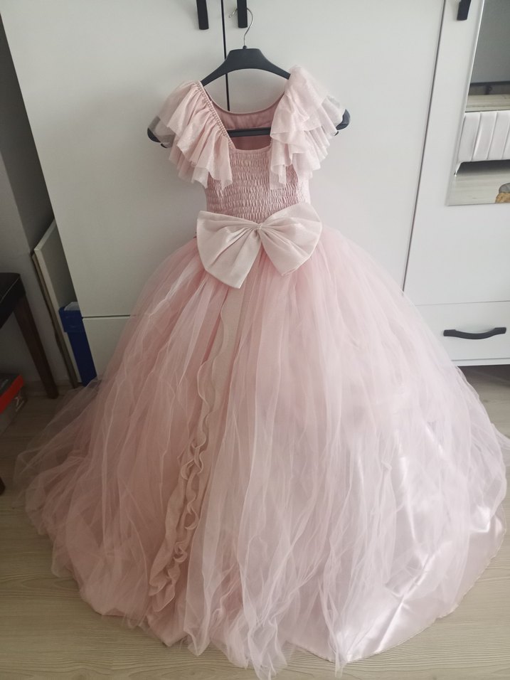 8-10 yaşa uygun pudraFırfırlı Bohem Kabarık abiye - Görsel 4