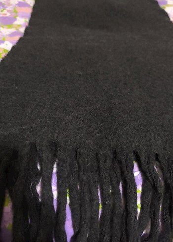 siyah, kırçıllı bayan atkı/şal iyi durumda - Görsel 4