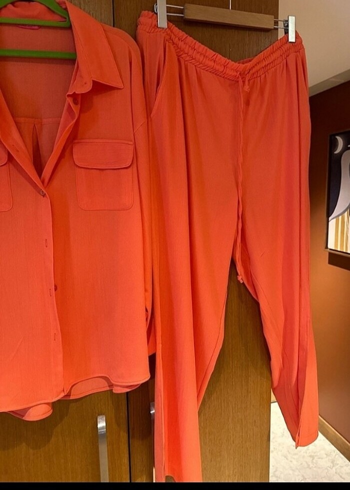 canlı turuncu ikili takım beli lastikli paçası yırtmaçlı 44-50 - Görsel 4