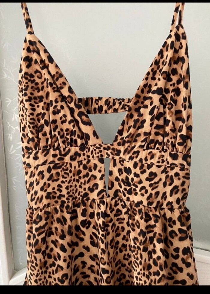 V yaka bele oturan leopar elbise 43/44/46 uyumlu 44'ü işaretledi - Görsel 3