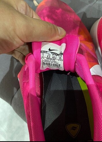 Nike Orijinal Nike bayan spor ayakkabı 40.5 numara