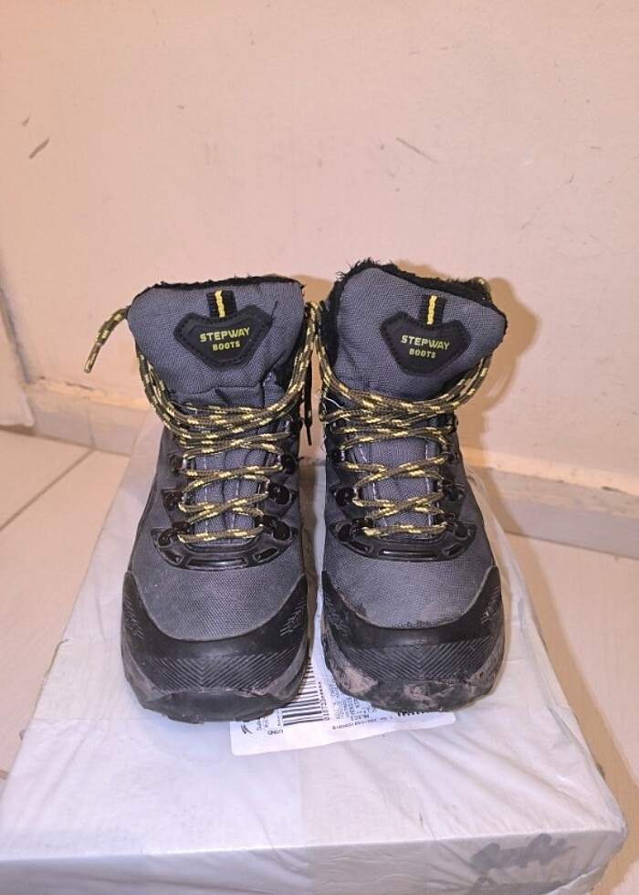 35 numara erkek çocuk ayakkabısı - Görsel 2