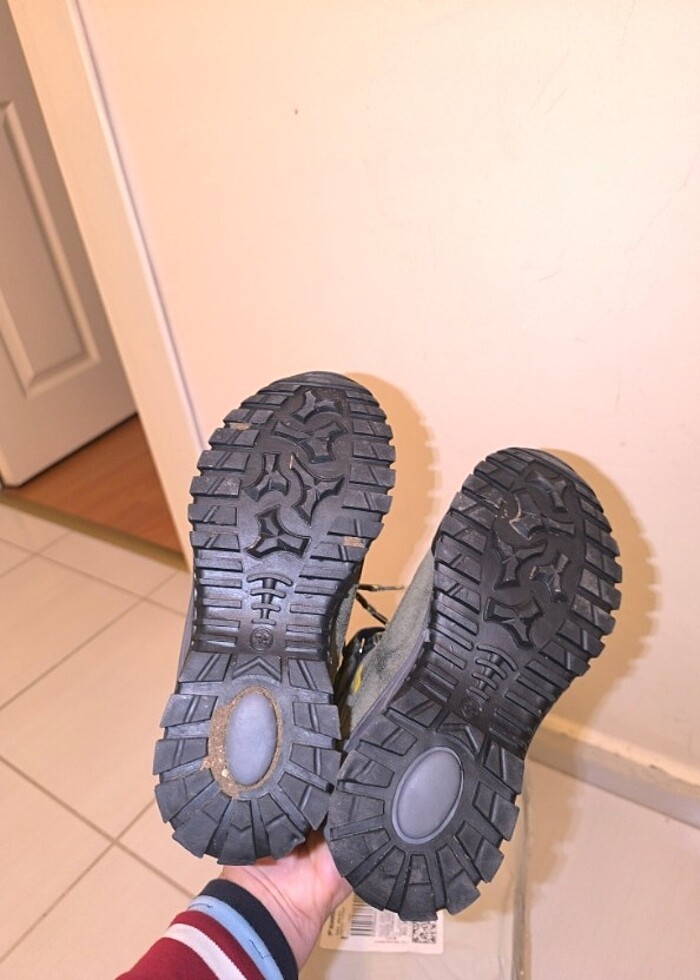 34 numara yepyeni erkek çocuk ayakkabısı - Görsel 3