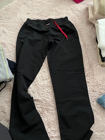 Bershka Bershka eşofman pantolon gibi duruşu olan