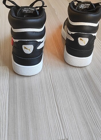 38 Beden siyah Renk Puma Mid Badges Kadın Spor Ayakkabı 