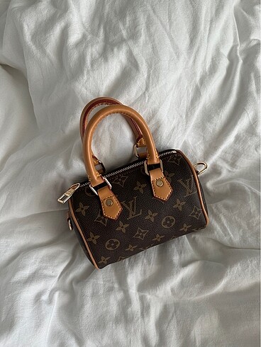 Louis Vuitton Mini LV Spedy Çanta