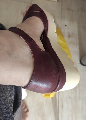 Bordo Kadın Dolgu Topuklu Sandalet