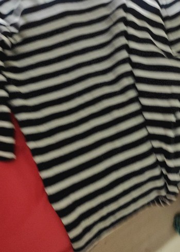 çizgili kadın dirsekte kolu pençesi çok güzel - Görsel 4