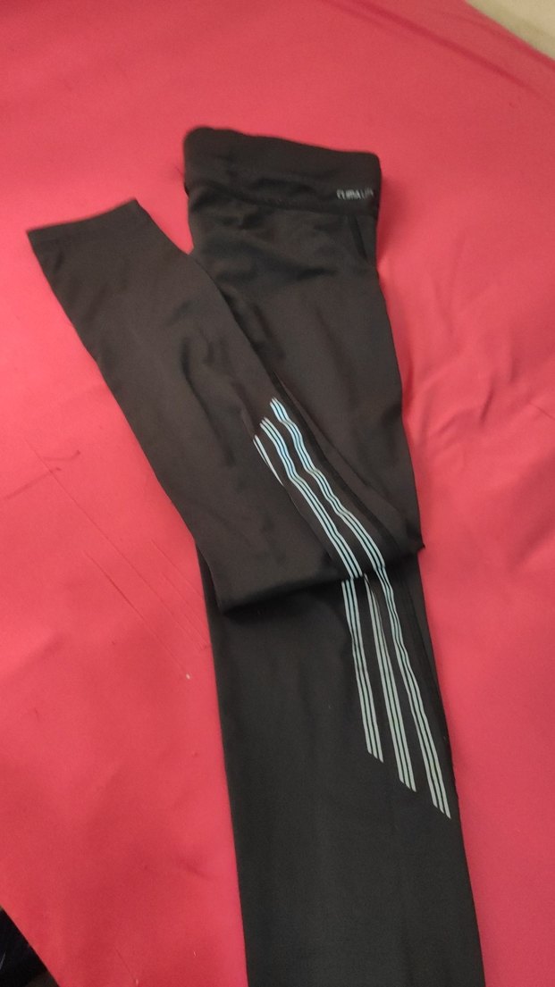 Siyah Adidas Kadın Spor Şortu Velcro Bantlı - Görsel 3