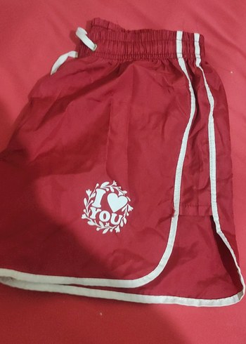 Kırmızı Şort yepyeni çok hafif - Görsel 5
