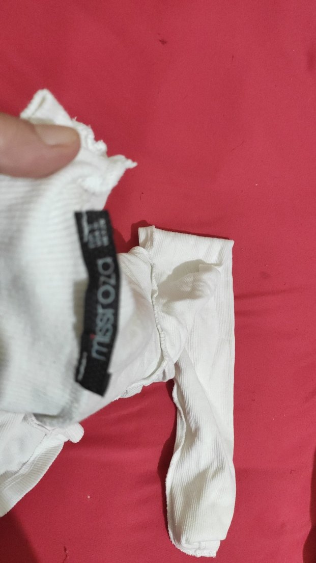 Beyaz kolları çok şık - Görsel 3