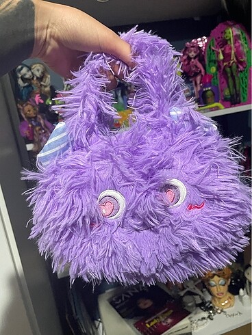 Monster çanta