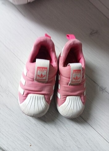 Adidas süperstar ayakkabı 