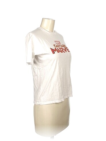 Pull and Bear Pull and Bear T-shirt %70 İndirimli.
