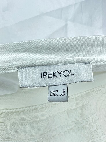 m Beden beyaz Renk ipekyol T-shirt %70 İndirimli.