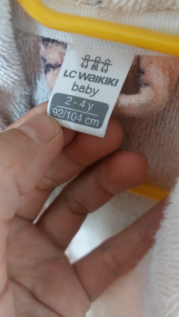 Kız Çocuk Pembe Baskılı Kapüşonlu Bornoz - Görsel 2