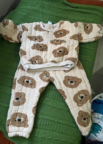 9 Ay Beden Örme Ayıcık Desenli Bebek Takımı