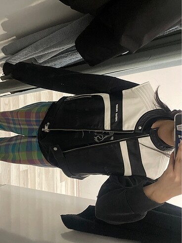 m Beden siyah Renk Bershka ceket