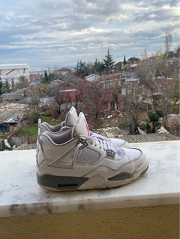 Jordan 4 ayakkabı