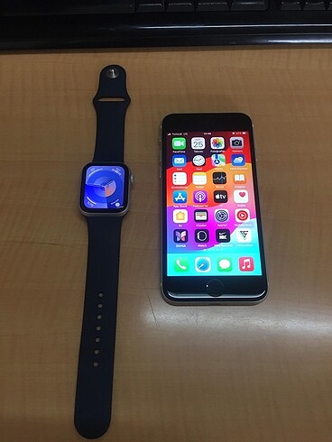 İphone se2020 64gb + apple watch se 2023 41mm