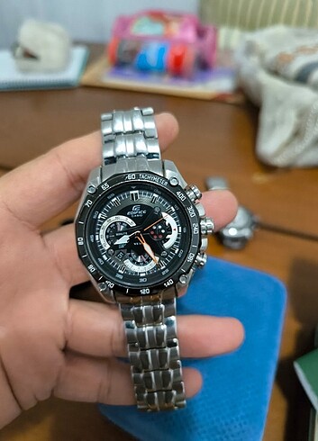 Çok severek özenle kullanılmış Orjina Casio 5147 lütfen saat fiy