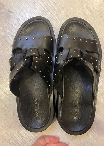 Siyah Tokalı Platform Topuklu Kadın Terlik - Görsel 3