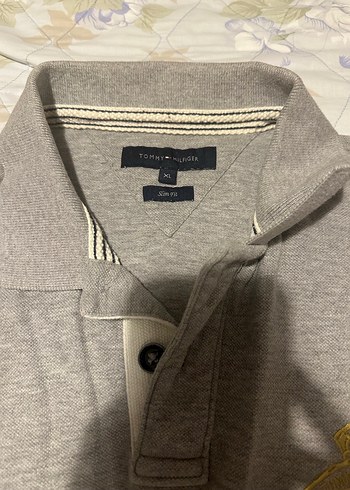 Gri Kısa Kollu TOMMY Tişört - Görsel 3