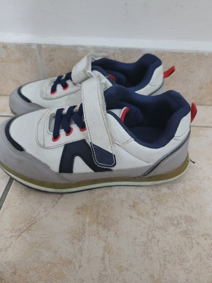 Gri-Beyaz Erkek Çocuk Spor Ayakkabı - Görsel 2