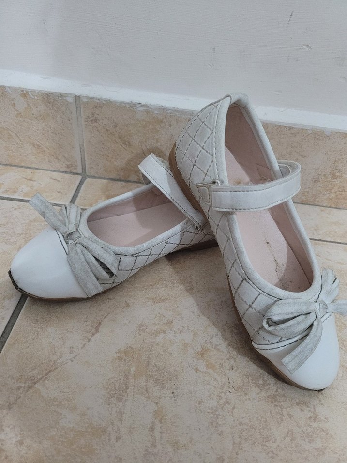 Kızlar için Beyaz Kürklü Babet Ayakkabı - Görsel 2